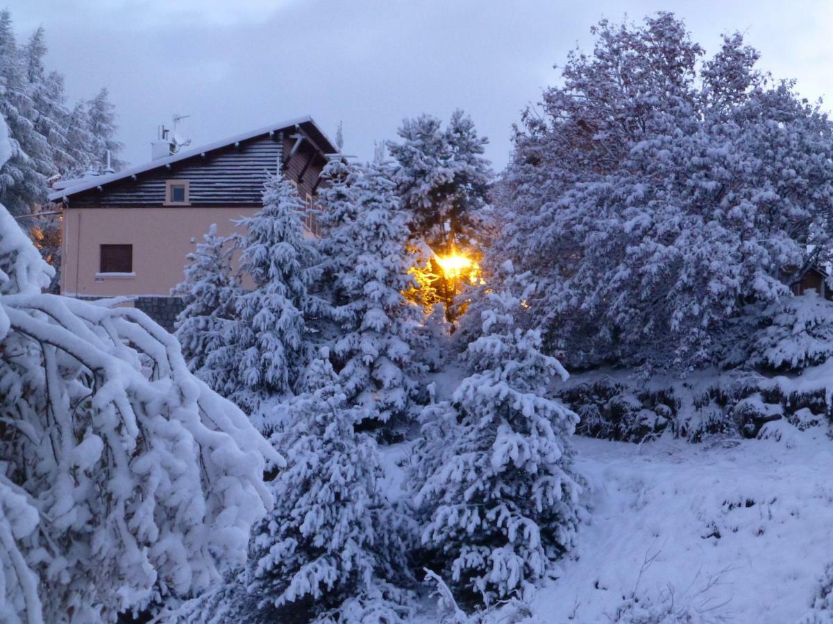 Apartment Orazur - De Charme - 2 - Poele A Bois - 2 Balcons - Jardin - Parking - Internet - Linge Et Menage En Options Payantes Font-Romeu-Odeillo-Via